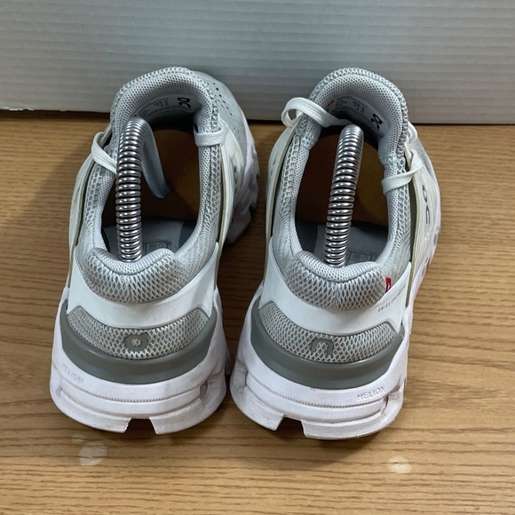 On Cloud Cloudswift Womens Size 6.5 White & Gray Running Shoe Sneaker - Picture 4 of 13